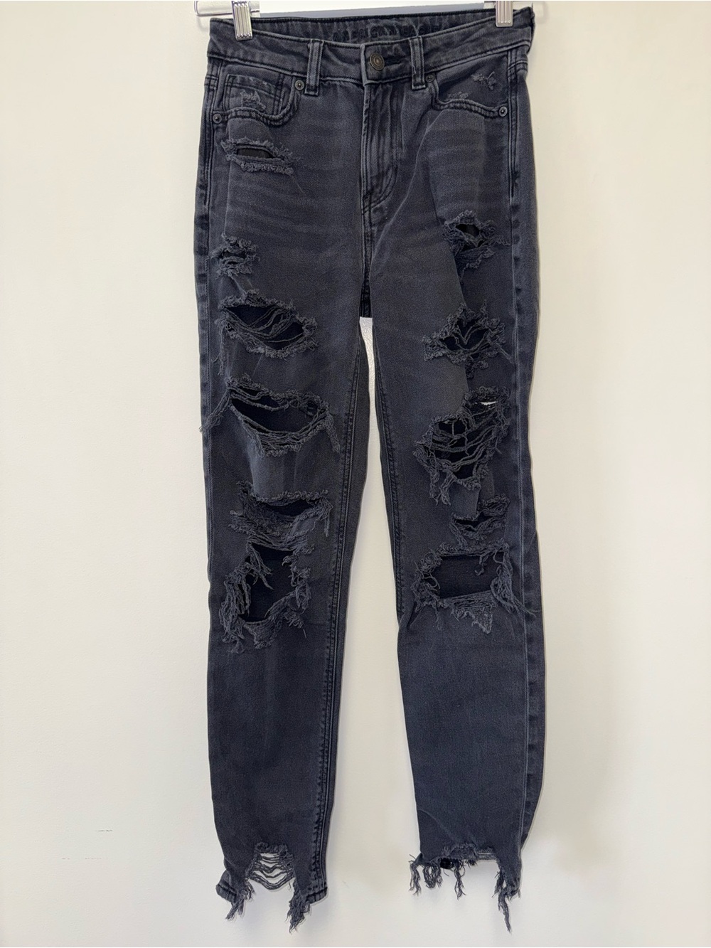American Eagle (0 Long) Black Denim Strigid Mom Jeans